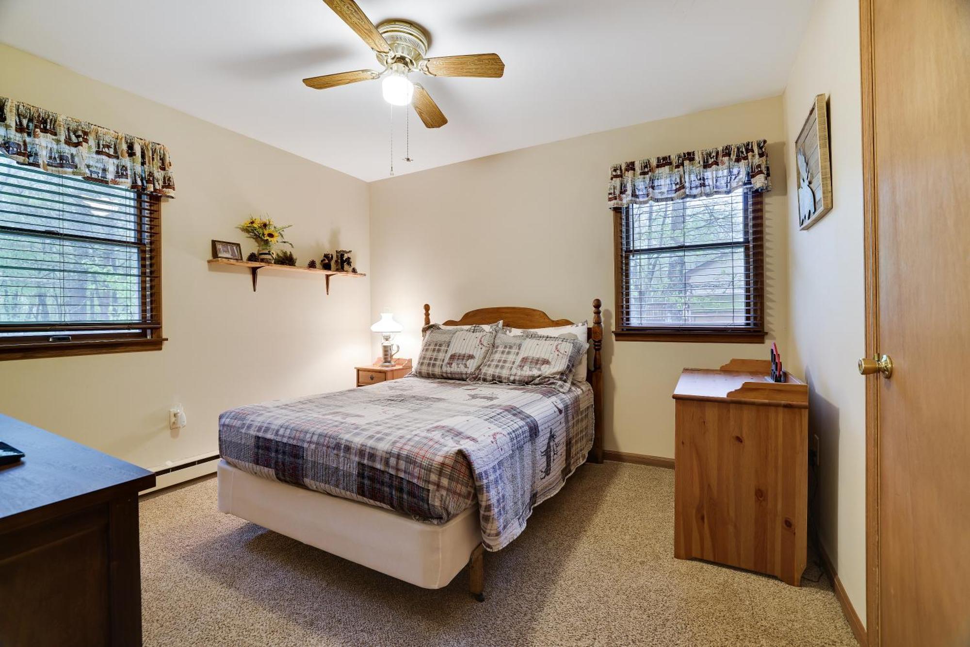 Serenity And Fun All In One In This Cozy Pocono Cabin Jim Thorpe Exterior photo
